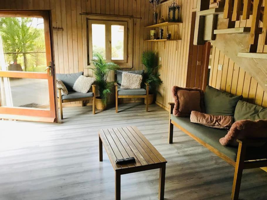 Chalet Au Milieu De La Foret Avec Lac A Proximite Layrac Exterior foto