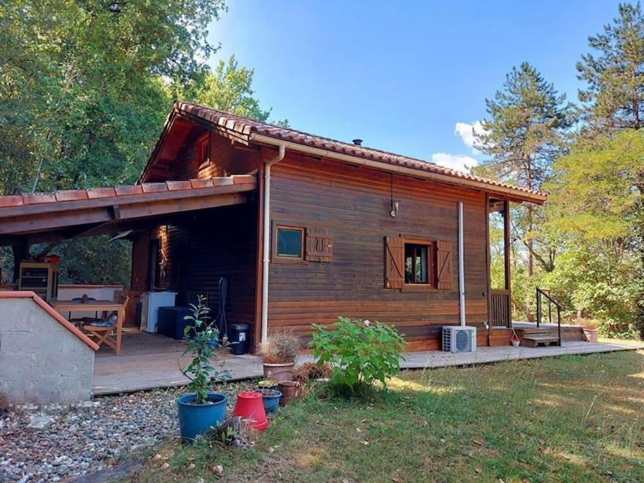 Chalet Au Milieu De La Foret Avec Lac A Proximite Layrac Exterior foto
